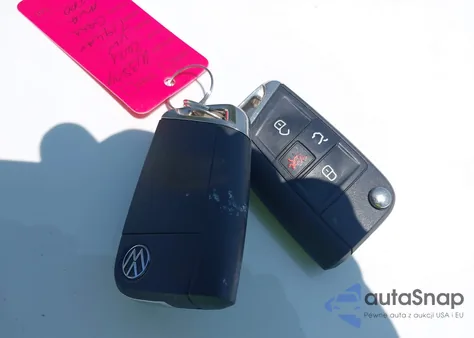 2021 Volkswagen Tiguan 2.0T Se/2.0T Se R-Line Black/2.0T Sel z USA, uszkodzony, nr VIN 3VV2B7AX7MM071952